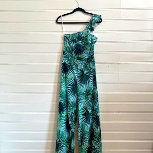 Long, one shoulder, jumpsuit!